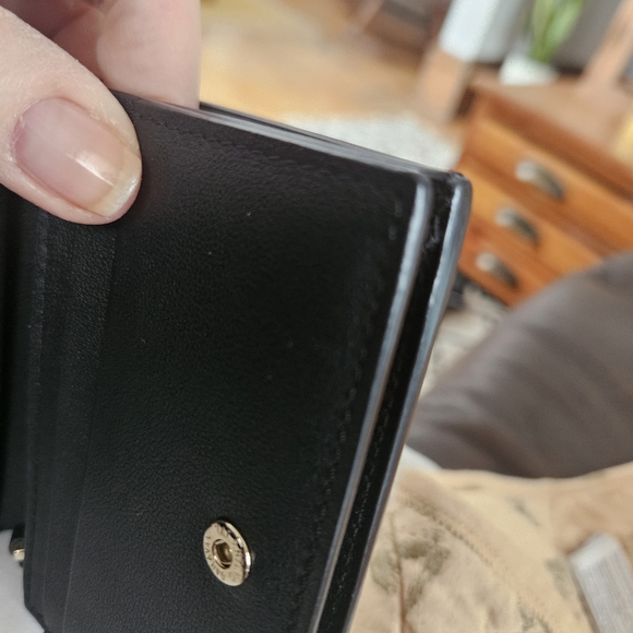 Valentino Garavani Medium Rockstud Leather Shoulder Bag & Wallet - Picture 16 of 16